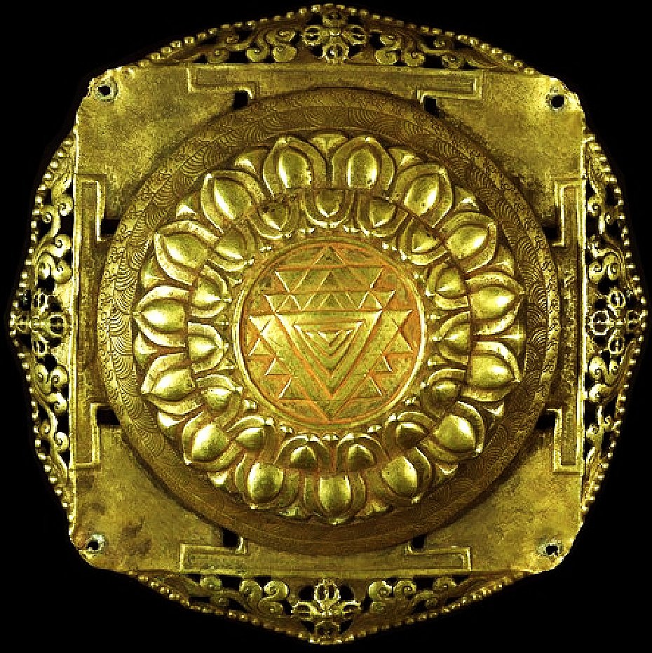 15-dala-nepAla-shrIchakram